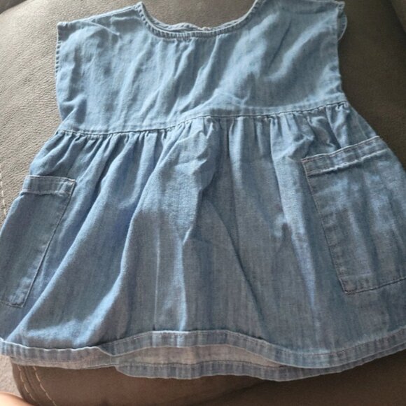 Girls size 5t blue shirt - Picture 1 of 1